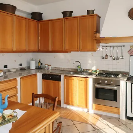 Zita 300s Apartment Pornassio